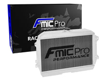 Carica l'immagine nel visualizzatore di Gallery, Radiatore Racing FMIC.Pro per Datsun 240Z (S30) 70-73 - vista principale