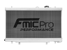 Carica l'immagine nel visualizzatore di Gallery, Radiatore Racing FMIC.Pro Subaru Impreza WRX/STI - dettaglio core alluminio