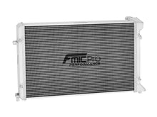 Load image into Gallery viewer, Radiatore Racing FMIC.Pro per Volkswagen Golf R32 Mk5 - vista laterale