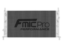 Carica l'immagine nel visualizzatore di Gallery, Radiatore Racing FMIC.Pro per Ford Focus Mk2 ST225 - vista laterale