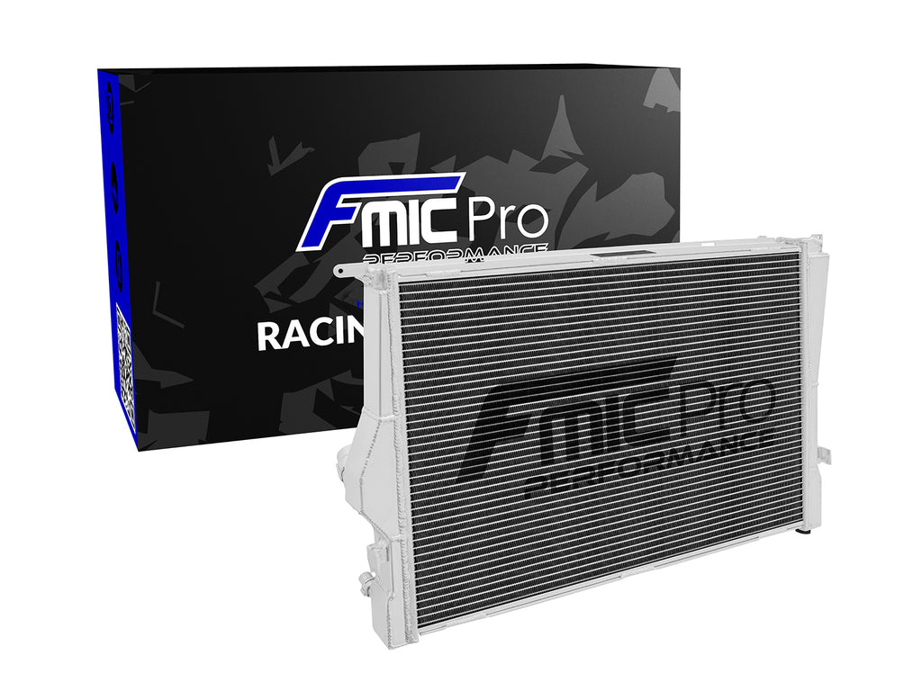 Radiatore Racing FMIC.Pro per BMW Serie 1 E8x e Serie 3 E9x - vista principale