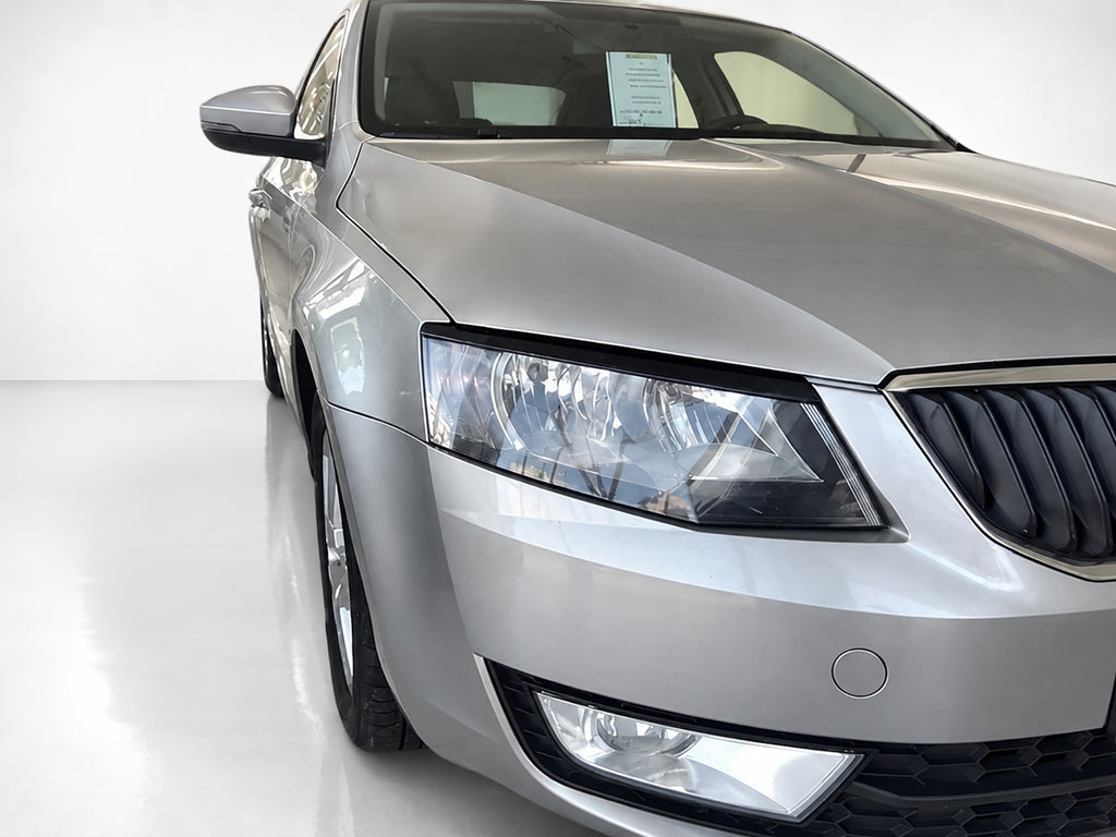 Palpebre fari Skoda Octavia Mk3 (2013-2017)