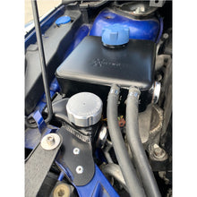 Load image into Gallery viewer, Serbatoio del servosterzo AIRTEC Motorsport per Focus MK2 – con vetro spia e tappo - dettaglio 4