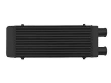 Carica l'immagine nel visualizzatore di Gallery, Intercooler Maggiorato Universale FMIC.EU 550x230x65mm Uscita Laterale Nero in Alluminio