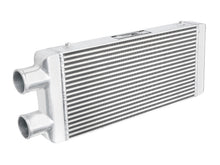 Carica l'immagine nel visualizzatore di Gallery, Intercooler universale FMIC.EU 600x300x76mm uscita laterale in alluminio - vista 1