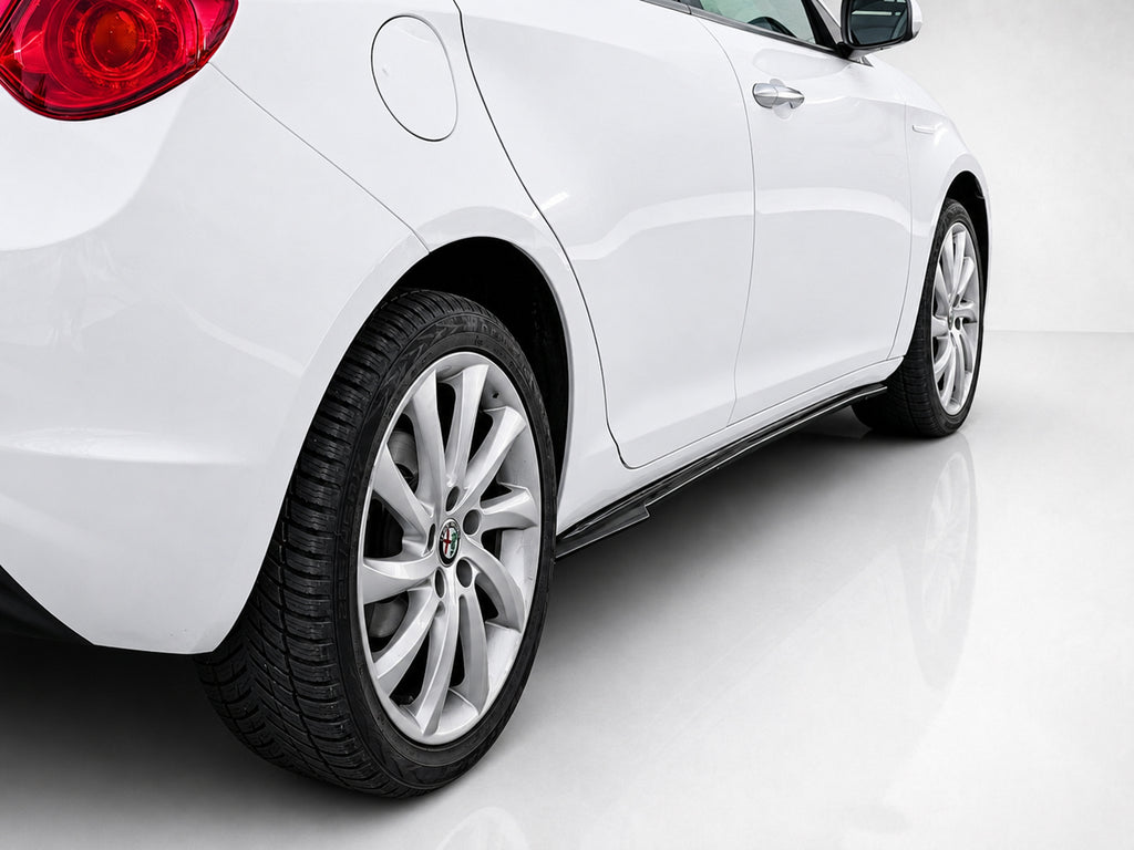Estensioni minigonne Alfa Romeo Giulietta - foto 2