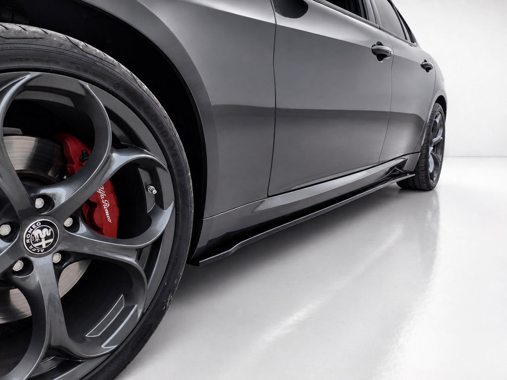 Estensioni minigonne Alfa Romeo Giulia - foto 2