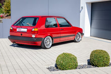 Carica l'immagine nel visualizzatore di Gallery, Assetto a ghiera KW V1 per VW Golf 2 (1983-1992) - auto di riferimento