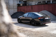 Carica l'immagine nel visualizzatore di Gallery, Assetto a ghiera KW V3 per Skoda Octavia IV NX (2019-) - auto di riferimento
