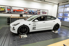 Carica l'immagine nel visualizzatore di Gallery, Assetto a ghiera KW V3 per Tesla Model 3 (2017-) - auto di riferimento