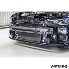 Carica l'immagine nel visualizzatore di Gallery, Aggiornamento intercooler AIRTEC Motorsport per motore 1.8 / 2.0 TSI EA888 Gen 4 - dal 2020 in poi - dettaglio 5