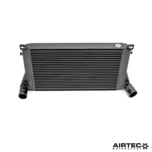 Carica l'immagine nel visualizzatore di Gallery, Aggiornamento intercooler AIRTEC Motorsport per motore 1.8 / 2.0 TSI EA888 Gen 4 - dal 2020 in poi - dettaglio 4