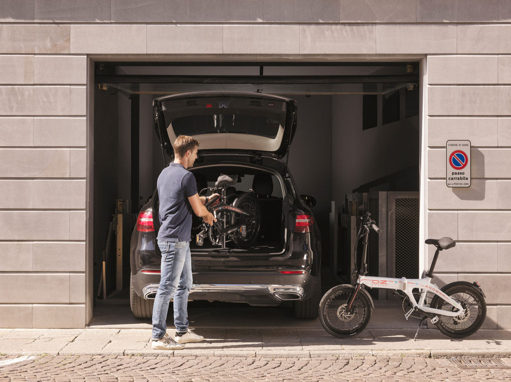 OZ E-Leggera e-bike pieghevole in uso urbano