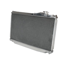 Carica l'immagine nel visualizzatore di Gallery, Radiatore in alluminio saldato TIG Cooling Solutions Toyota Supra Mk4 - dettaglio vaschetta