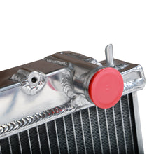 Carica l'immagine nel visualizzatore di Gallery, Radiatore in alluminio Cooling Solutions Skyline R33/R34 RB25DET - dettaglio attacchi