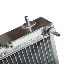 Carica l'immagine nel visualizzatore di Gallery, Dettaglio costruttivo del radiatore maggiorato Cooling Solutions per Subaru Impreza GR/GH
