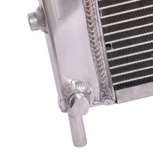 Carica l'immagine nel visualizzatore di Gallery, Vista laterale del radiatore in alluminio Cooling Solutions Mazda MX-5 NC
