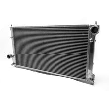 Carica l'immagine nel visualizzatore di Gallery, Dettaglio degli attacchi del radiatore Cooling Solutions Toyota GT86 Subaru BRZ