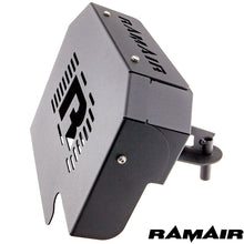 Carica l'immagine nel visualizzatore di Gallery, Filtro aria a cono Ramair SR-225-BK-ECU per Ford Focus ST 225 con staffa ECU