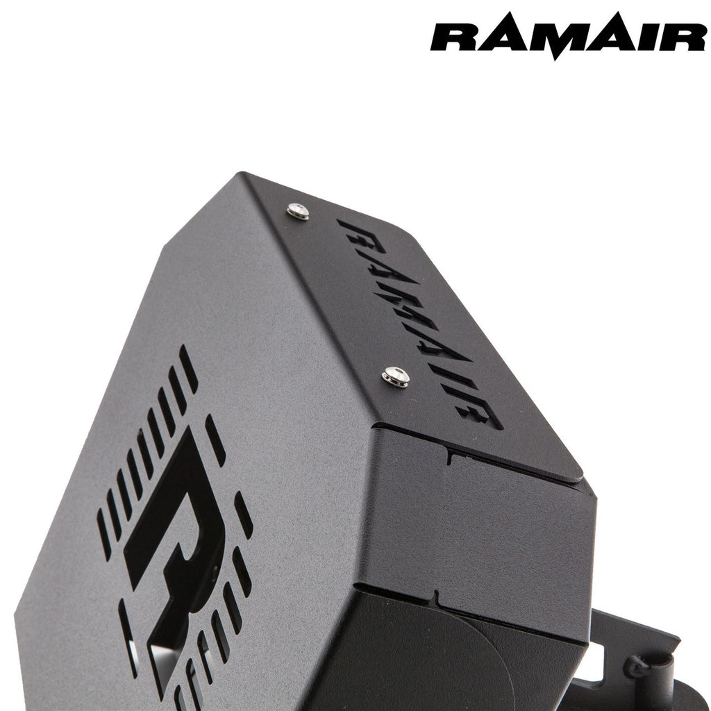 Filtro aria a cono Ramair SR-225-BK-ECU per Ford Focus ST 225 con staffa ECU