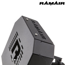 Carica l'immagine nel visualizzatore di Gallery, Filtro aria a cono Ramair SR-225-BK-ECU per Ford Focus ST 225 con staffa ECU