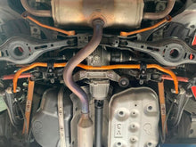Carica l'immagine nel visualizzatore di Gallery, Barra antirollio posteriore regolabile SWAVE &amp; SUMMIT da 25,4 mm per Toyota Yaris GR - dettaglio 3