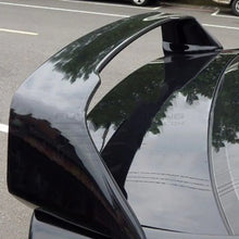 Carica l'immagine nel visualizzatore di Gallery, CarbonWorks Spoiler posteriore Mugen Style in carbonio per Honda Civic FD2 2005-2011 – cod. 88425 - foto 3