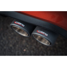 Carica l'immagine nel visualizzatore di Gallery, Dettaglio terminali Cobra Sport in carbonio su BMW M2