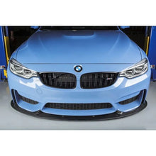 Carica l'immagine nel visualizzatore di Gallery, CarbonWorks Lip paraurti anteriore 3D Style in carbonio per BMW M3 F80 2014-2018 e M4 F82/F83 2014-2022 - foto 3