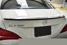 Carica l'immagine nel visualizzatore di Gallery, Alettone Mercedes W117 13-16 Carbonio Mercedes W117