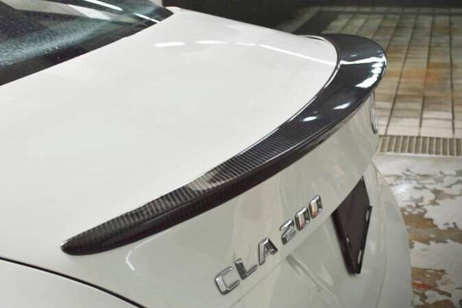 Alettone Mercedes W117 13-16 Carbonio Mercedes W117