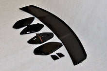 Carica l'immagine nel visualizzatore di Gallery, Alettone Mercedes W177 Look AMG Nero lucido Mercedes W177