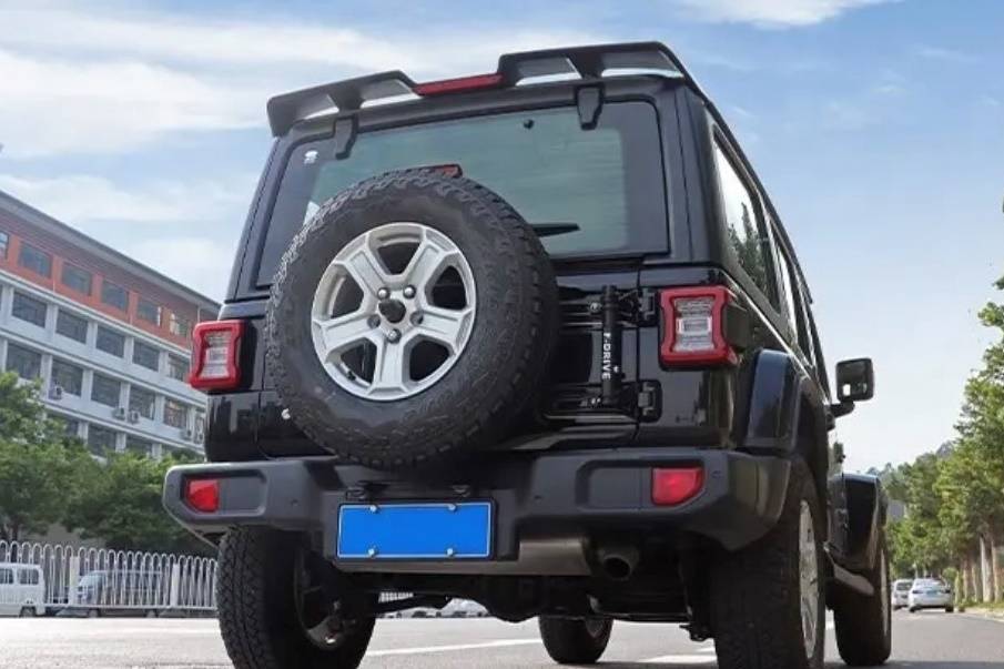 Alettone - Spoiler Jeep Wrangler JK Rubicon 2007-2017 Nero opaco Jeep Wrangler