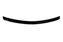 Carica l'immagine nel visualizzatore di Gallery, Alettone - Spoiler Mercedes W204 07-13 4 Porte Look AMG Nero lucido Mercedes W204