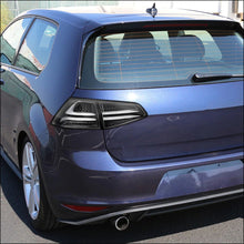Carica l'immagine nel visualizzatore di Gallery, Fanali Posteriori LED SK-Import Neri Volkswagen Golf Mk7 - foto 3