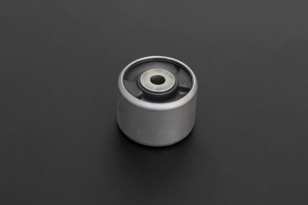 Boccola posteriore supporto differenziale Hardrace Infiniti Q50 V37, Q60 CV37 e Nissan Skyline V37 – 1 pezzo – foto 1