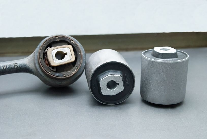 Boccole bracci inferiori anteriori lato anteriore Hardrace BMW E39 E38 E53 – kit 2 pezzi – foto 2