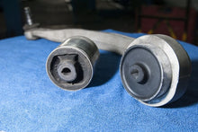 Boccole bracci inferiori posteriori asse anteriore Hardrace Audi 74,6 mm – kit 2 pezzi – foto 2
