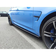 Carica l'immagine nel visualizzatore di Gallery, CarbonWorks Minigonne laterali P Style in carbonio forgiato per BMW M3 F80 2014-2018 e M4 F82/F83 2014-2022 - foto 5