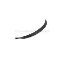 Carica l'immagine nel visualizzatore di Gallery, Spoiler baule P Style in carbonio CarbonWorks per Mercedes CLA C117 - vista posteriore