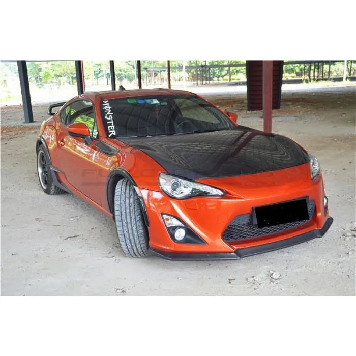 Lip anteriore in carbonio CarbonWorks per Toyota GT86 pre-restyling - immagine 1