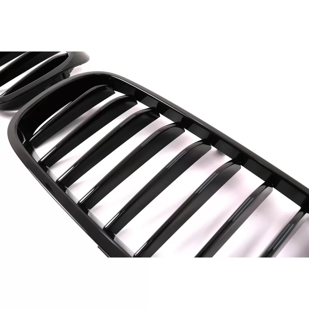 Griglie anteriori a doppio rene per BMW Serie 5 G30 G31 berlina Touring (2017-2019) nere lucide