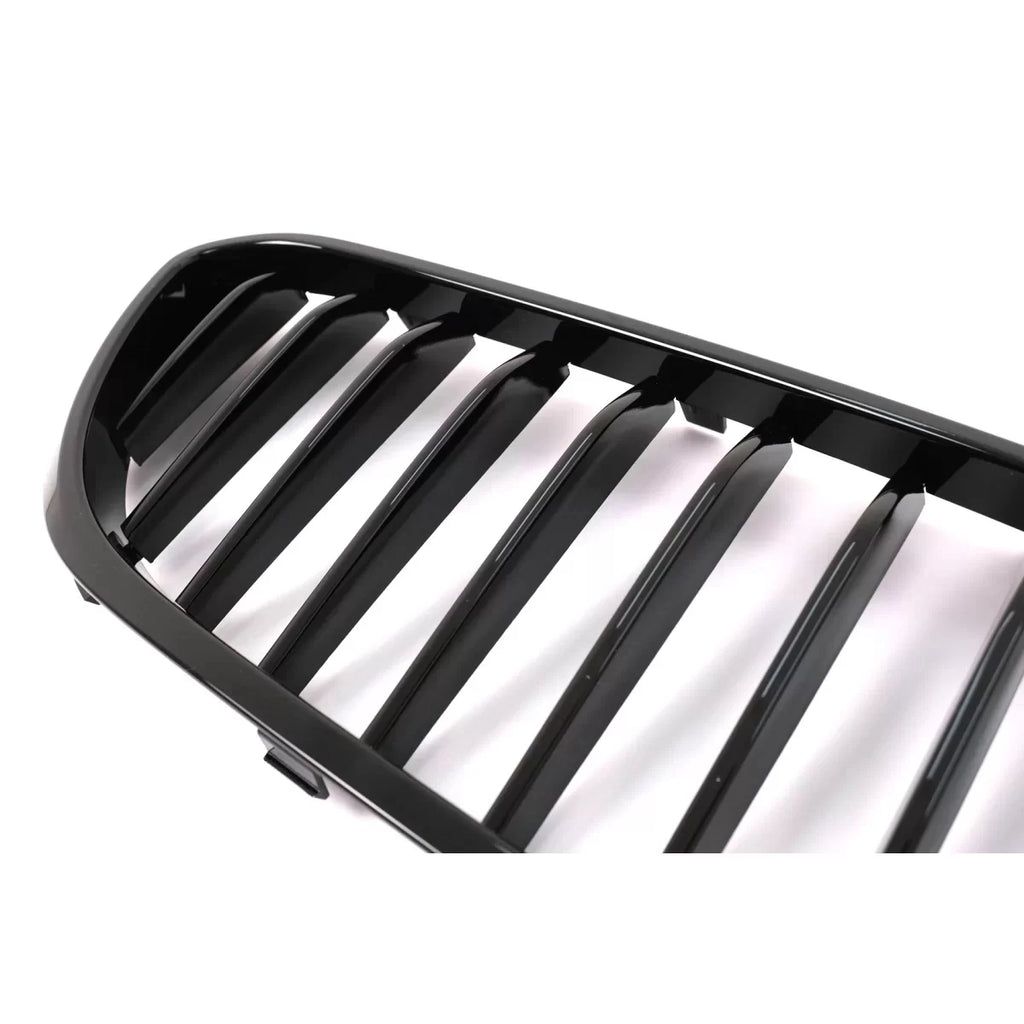 Griglie anteriori a doppio rene per BMW Serie 5 G30 G31 berlina Touring (2017-2019) nere lucide