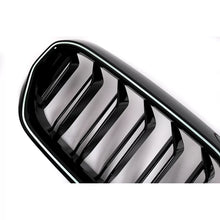 Carica l'immagine nel visualizzatore di Gallery, Griglie anteriori a doppio rene con LED per BMW Serie 5 G30 G31 LCI (07.2020-2023) Doppia lamella design nere lucide