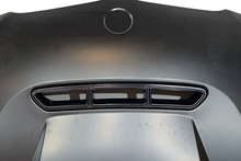 Carica l'immagine nel visualizzatore di Gallery, Cofano BMW E90 / E91 10-12 LCI Look CS Metal BMW E90,E91