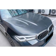 Carica l&#39;immagine nel visualizzatore di Gallery, Cofano BMW Serie 5 G30 /G31 Pre-facelift / LCI conversione in M5 CS in Alluminio