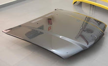 Load image into Gallery viewer, Cofano Carbonio BMW E36 2P. S/T BMW E36