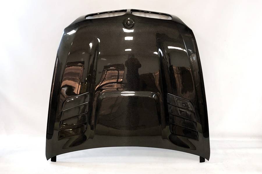 Cofano Carbonio BMW E70 / E71 2006-2012 Con Prese BMW E70,E71