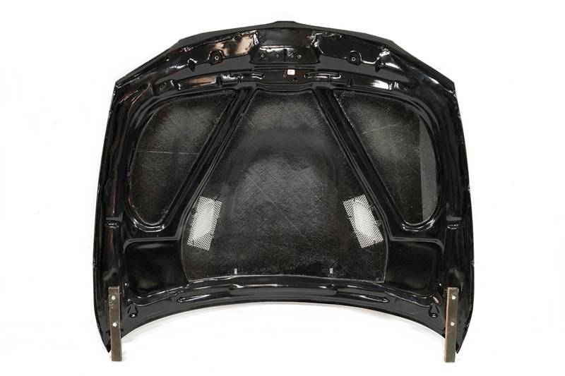 Cofano Carbonio BMW E81/ E82 / E87 / E88 '07 Look M3 BMW E82,E88