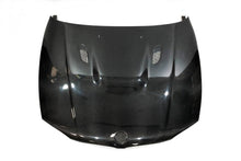 Carica l'immagine nel visualizzatore di Gallery, Cofano Carbonio BMW E81/ E82 / E87 / E88 '07 Look M3 BMW E82,E88